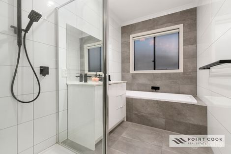 Property photo of 22 Postema Drive Point Cook VIC 3030