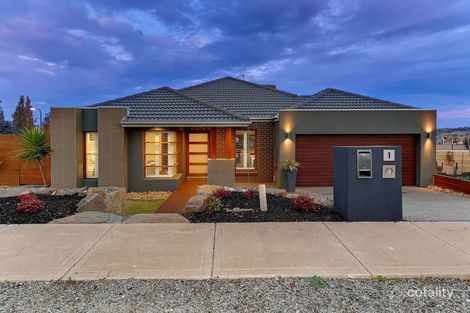 Property photo of 1 Fentonhill Parade Sunbury VIC 3429