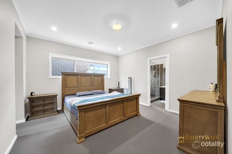 Property photo of 52 Smile Crescent Wyndham Vale VIC 3024