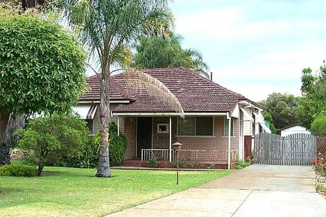 12 Araluen St, Morley, WA 6062