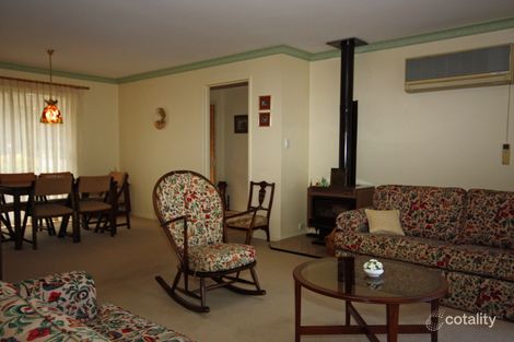 Property photo of 3 Governor Martin Close Wattle Ponds NSW 2330