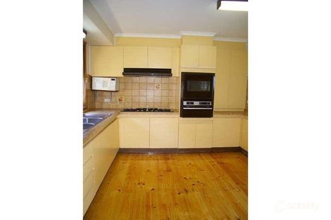 Property photo of 35 Field Avenue Edithvale VIC 3196