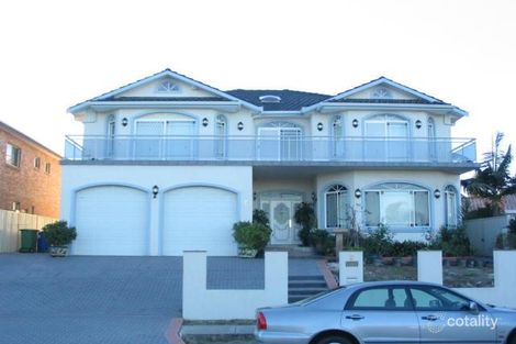 2 Morgan Cl, Prairiewood, NSW 2176