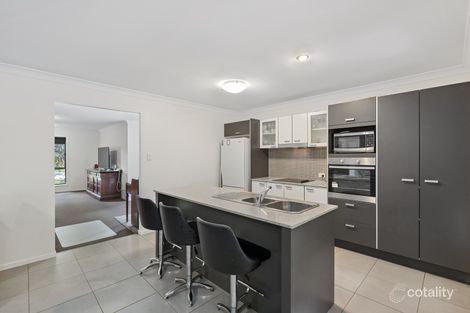 Property photo of 33 Shaw Place Redland Bay QLD 4165