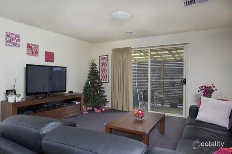 Property photo of 16 Queen Street Kangaroo Flat VIC 3555