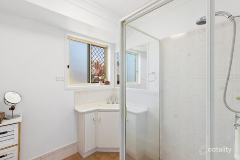 Property photo of 2/3 Bunowen Street Ferny Grove QLD 4055