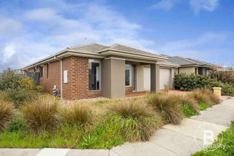 Property photo of 16 Obrien Drive Alfredton VIC 3350