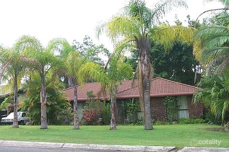 8 Burgundy Ct, Highland Park, QLD 4211