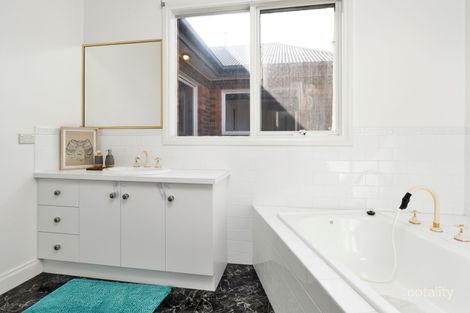 Property photo of 126 Westleigh Drive Werribee VIC 3030