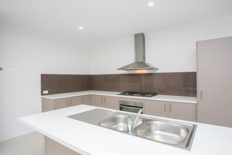 Property photo of 30 Sam Rosa Place Dayton WA 6055