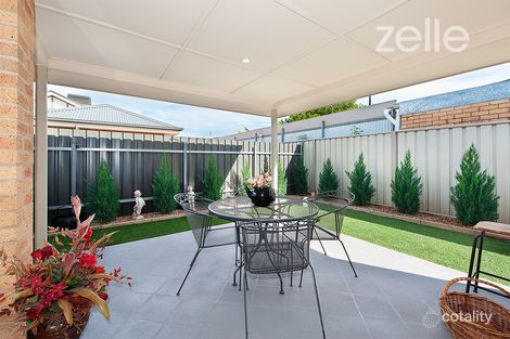 Property photo of 2/479 McKenzie Street Lavington NSW 2641