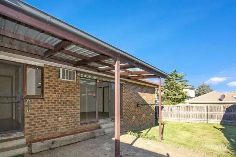 Property photo of 14 Redleap Avenue Mill Park VIC 3082