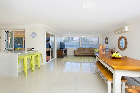 Property photo of 4 Somerset Drive Thornton NSW 2322