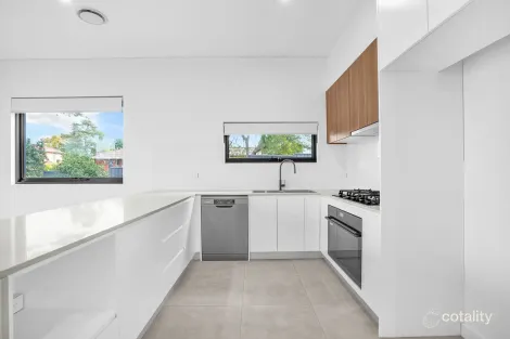 Property photo of 44 Binalong Road Pendle Hill NSW 2145