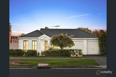 31 Hutchinson Dr, Lynbrook, VIC 3975