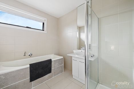 Property photo of 35A Coventry Drive Werribee VIC 3030