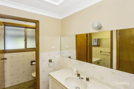 Property photo of 45 Wendy Drive Point Clare NSW 2250