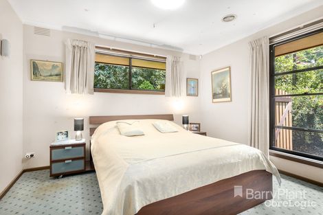Property photo of 15 Illoura Road Olinda VIC 3788