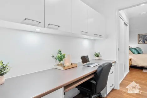 Property photo of 35 Macleay Crescent Tingalpa QLD 4173