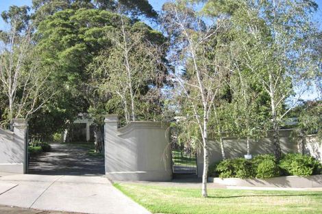 Property photo of 4 Merriwee Crescent Toorak VIC 3142