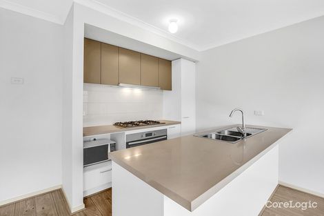 Property photo of 16 Bolwarra Street Craigieburn VIC 3064