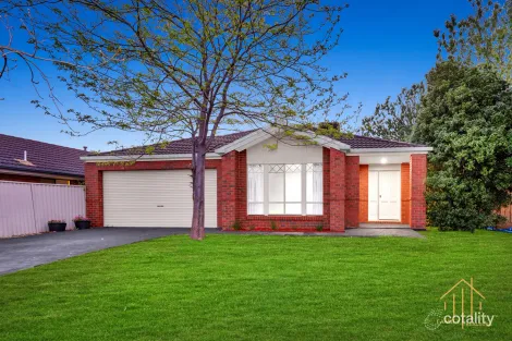 8 Butterfield Pl, Cranbourne East, VIC 3977