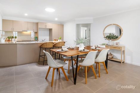 Property photo of 39 Casuarina Way Helensvale QLD 4212
