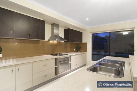 Property photo of 20 Papillion Way Narre Warren South VIC 3805