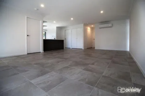 Property photo of 129 Glebe Road Silkstone QLD 4304