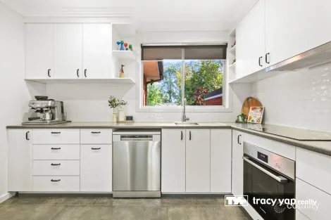 Property photo of 2/9 Pembroke Road Marsfield NSW 2122