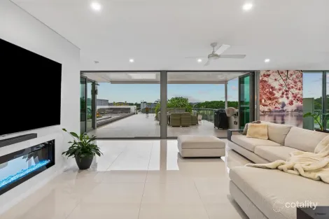 Property photo of 404/22-24 Ben Lexcen Place Robina QLD 4226