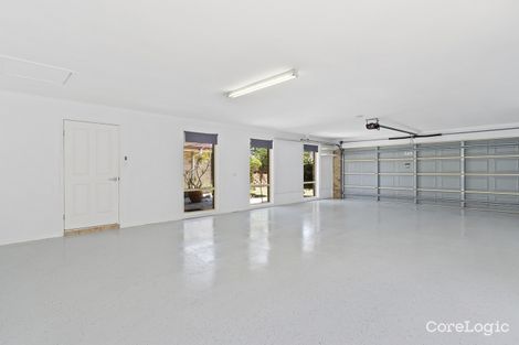 Property photo of 22 Gippsland Drive Helensvale QLD 4212