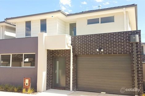 21 Kangaroo Paw Ct, Taylors Lakes, VIC 3038