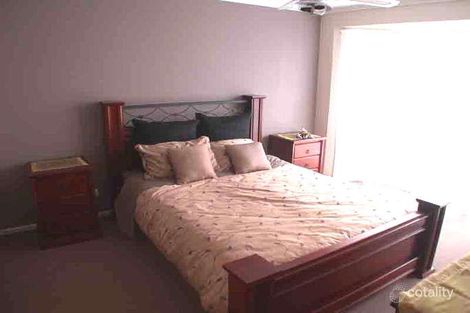 Property photo of 104 Lesdon Avenue Cranbourne VIC 3977