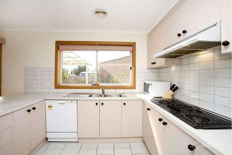Property photo of 8 Stilt Court Werribee VIC 3030
