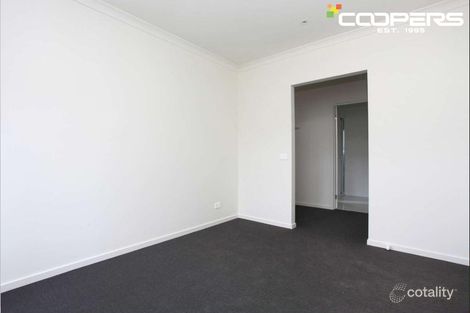 Property photo of 29 Amber Way Cobblebank VIC 3338