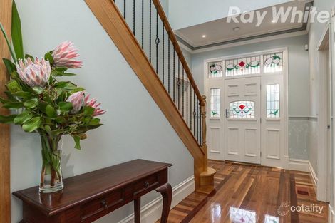 Property photo of 18 Snake Gully Drive Bundoora VIC 3083