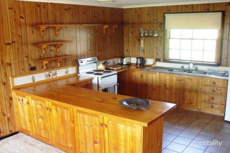 Property photo of 4 Lees Crescent Bellbridge VIC 3691