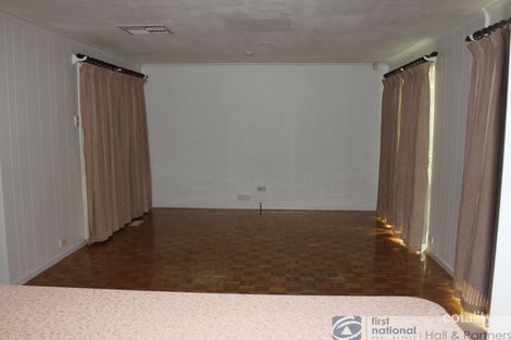 Property photo of 12 Lachlan Drive Endeavour Hills VIC 3802