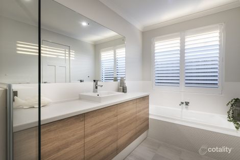 Property photo of 16 Golding Ramble Yalyalup WA 6280