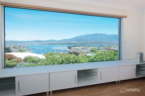 Property photo of 1/69 Malunna Road Lindisfarne TAS 7015