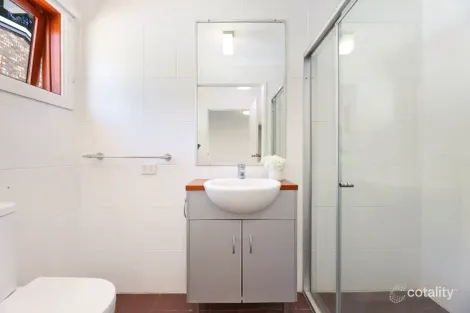 Property photo of 92 Yangoora Crescent Ashmore QLD 4214