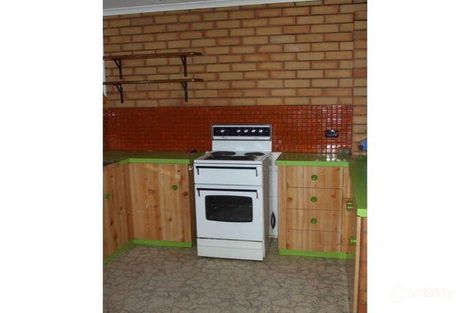 Property photo of 2/94 Lawrence Street Wodonga VIC 3690