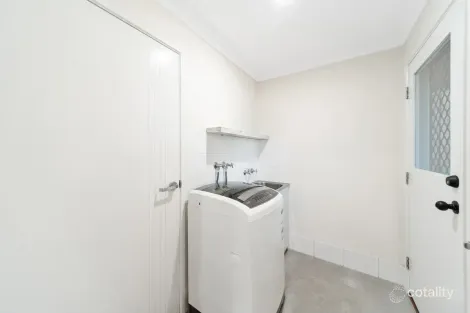 Property photo of 49 Rasmussen Crescent Redbank Plains QLD 4301