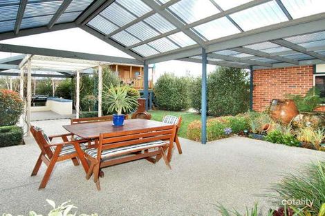 3 Stevenson Cres, Caroline Springs, VIC 3023
