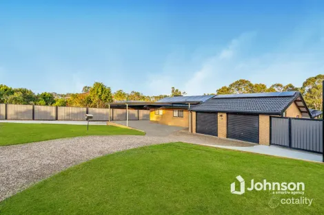 Property photo of 17 Armidale Crescent Helensvale QLD 4212