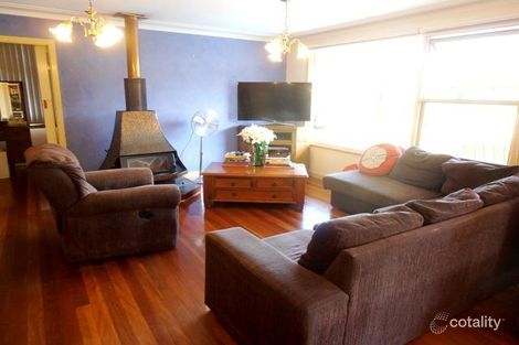 Property photo of 11 Centre Street Tenambit NSW 2323