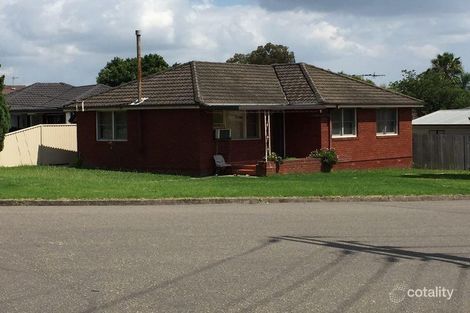 17 Cambewarra Rd, Fairfield West, NSW 2165