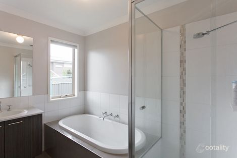 Property photo of 5 Cahill Close Lucas VIC 3350