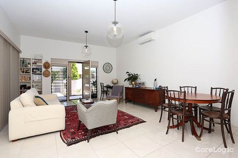 Property photo of 1/73 Lachlan Crescent Sandstone Point QLD 4511